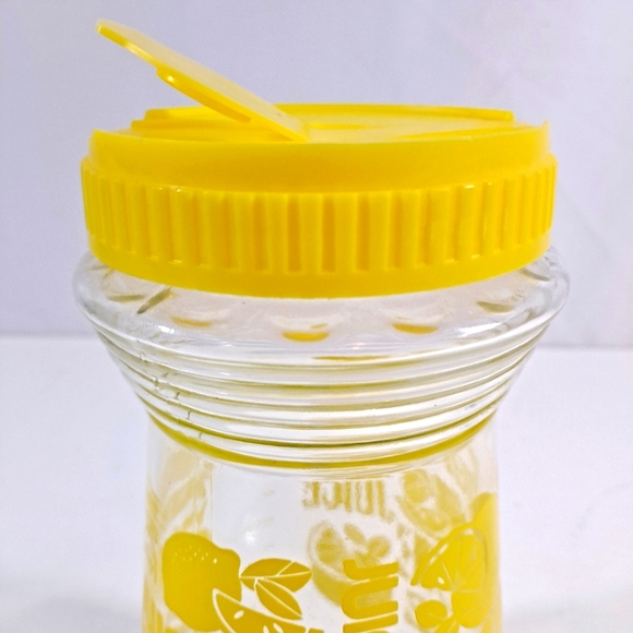 Vintage Yellow Glass Juice Bottle Pitcher Screw On Flip Lid - Picture 2 of 10